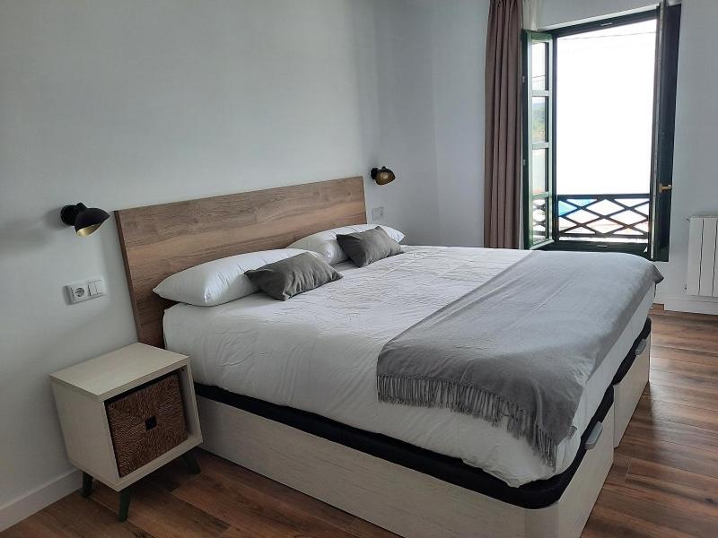 Apartamentos El Muelle Comillas Esterno foto