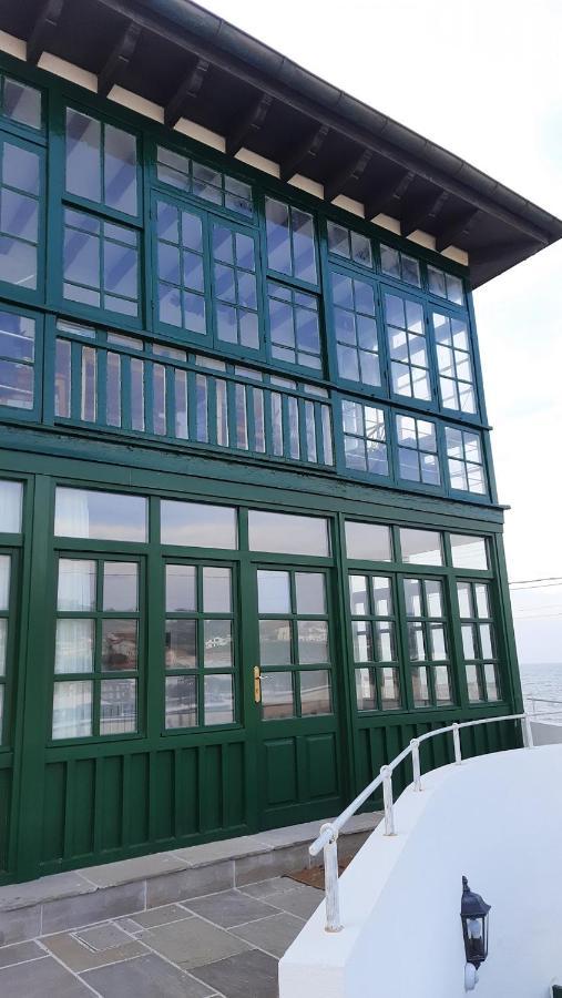 Apartamentos El Muelle Comillas Esterno foto